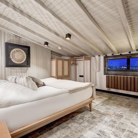 Parna Hotel Cunda Rum bild