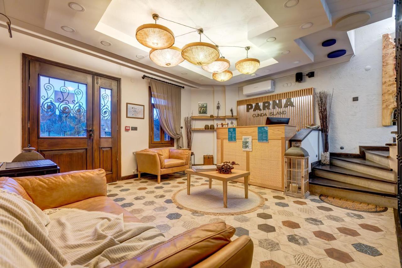Parna Hotel Cunda Exteriör bild