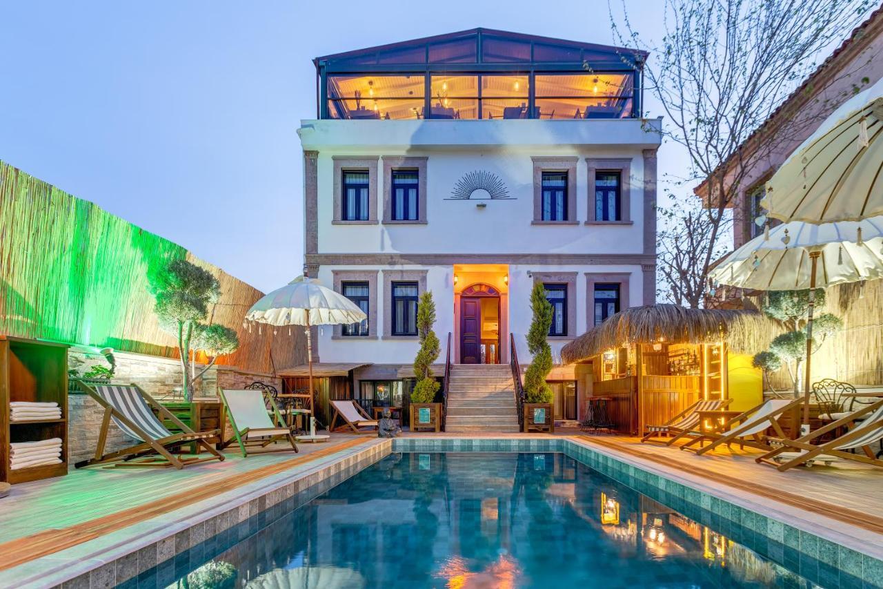 Parna Hotel Cunda Exteriör bild