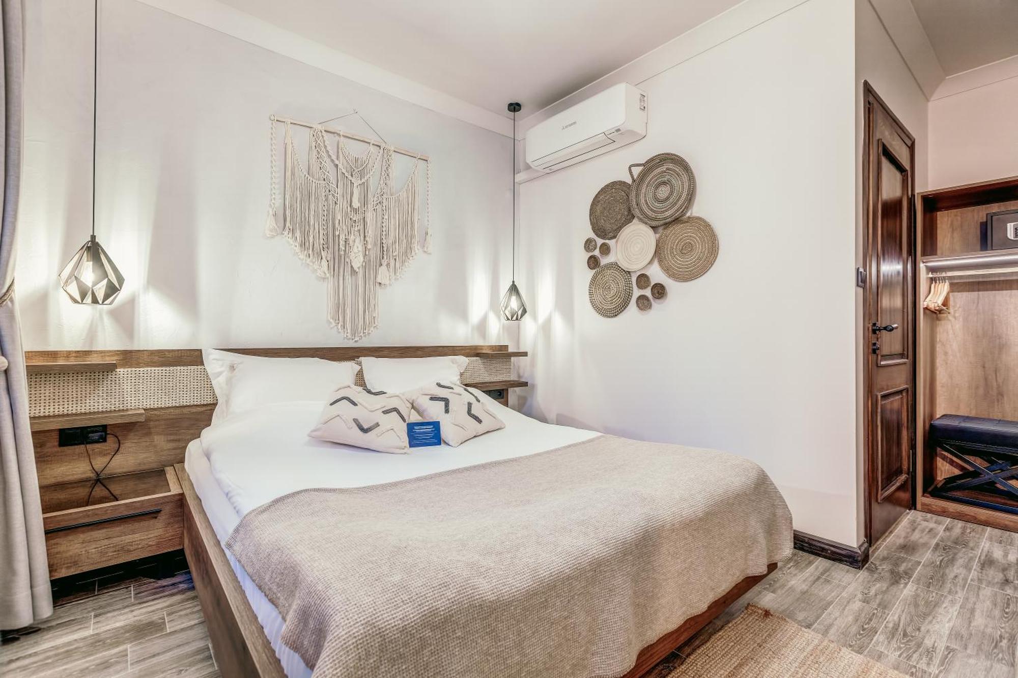 Parna Hotel Cunda Rum bild