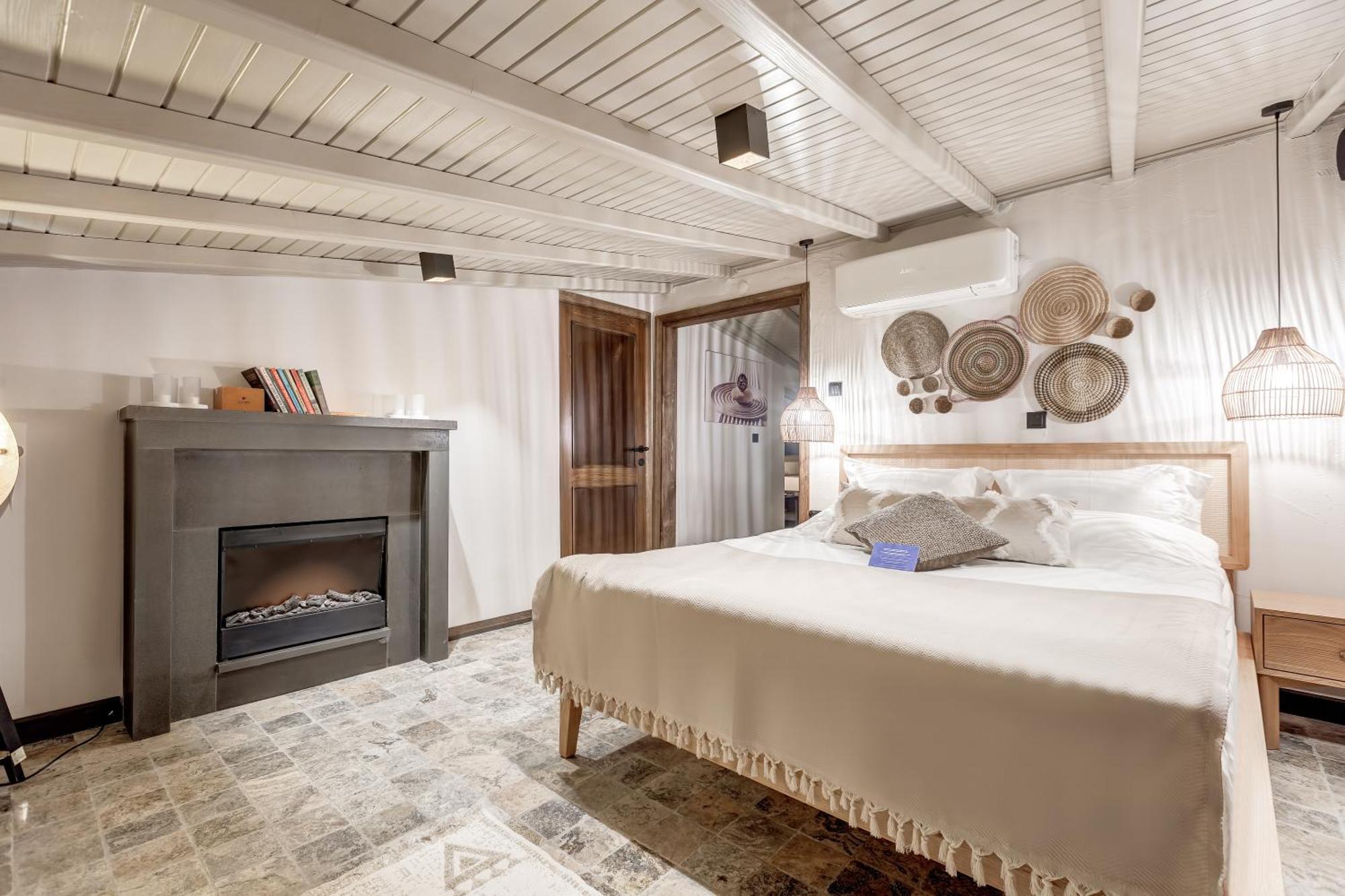 Parna Hotel Cunda Rum bild