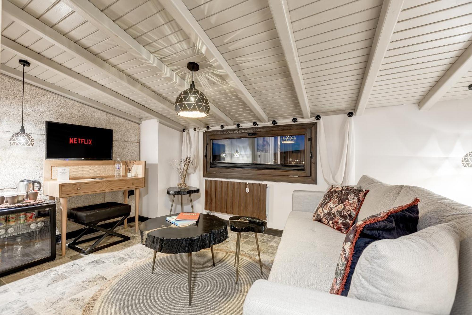Parna Hotel Cunda Rum bild