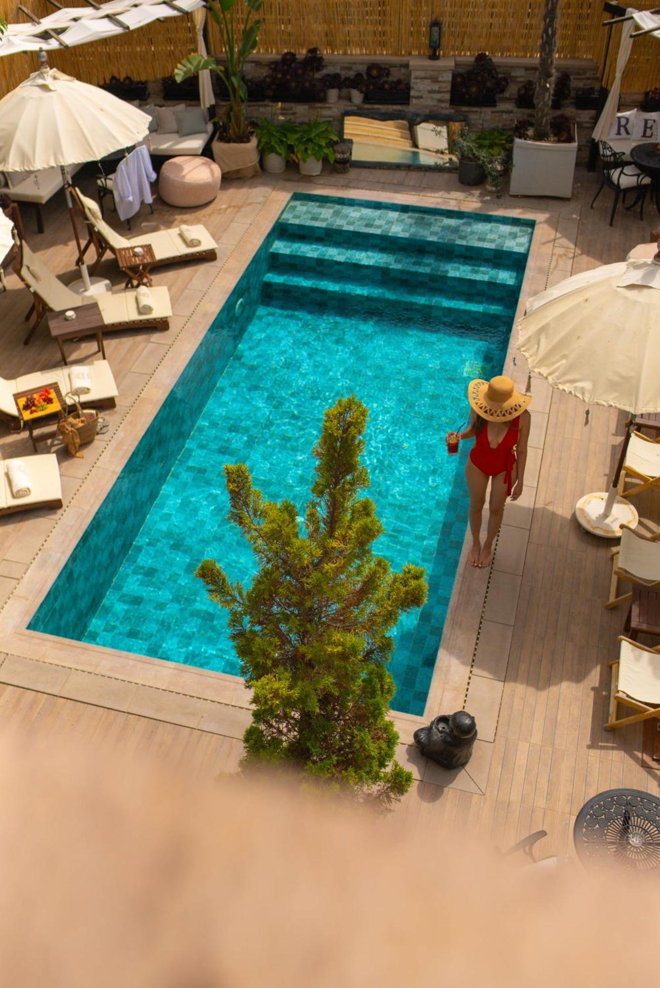 Parna Hotel Cunda Exteriör bild